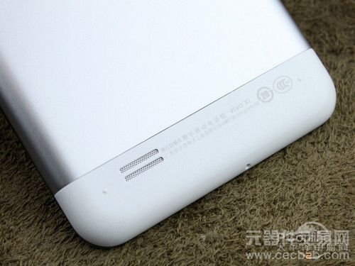 清新文艺范儿 白色款vivo X1外观评测2