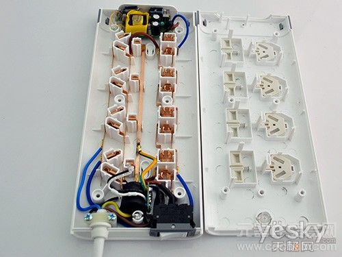 ROSS C4430U电源插座拆解评测0