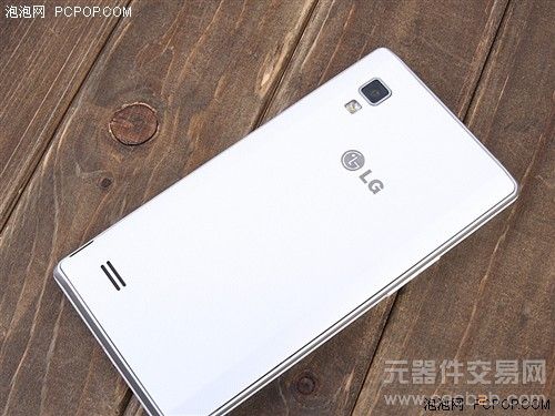 4.7英寸屏棱角外观 LG Optimus L9评测6