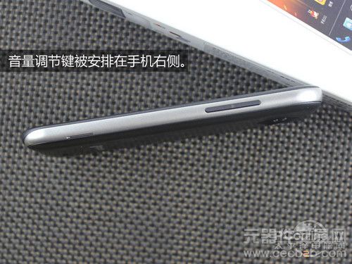 做工扎实4.5英寸IPS屏双核 天语U7评测9