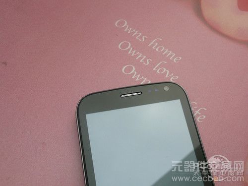 1G双核4.7英寸高清视界 铭仁A2手机评测6