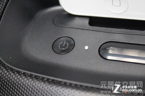 专为iPhone5打造 JBL新款底座音响评测2