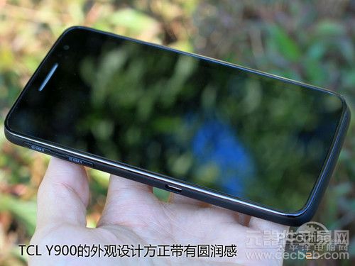 首款MT6589四核来袭 5寸屏TCL Y900评测1