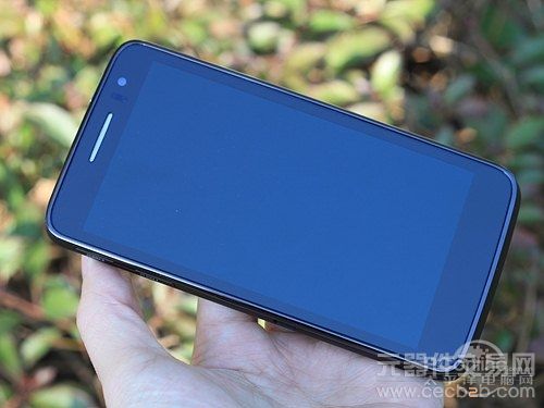 首款MT6589四核来袭 5寸屏TCL Y900评测7