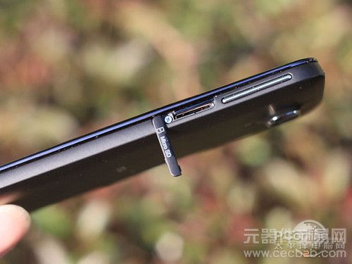 首款MT6589四核来袭 5寸屏TCL Y900评测8