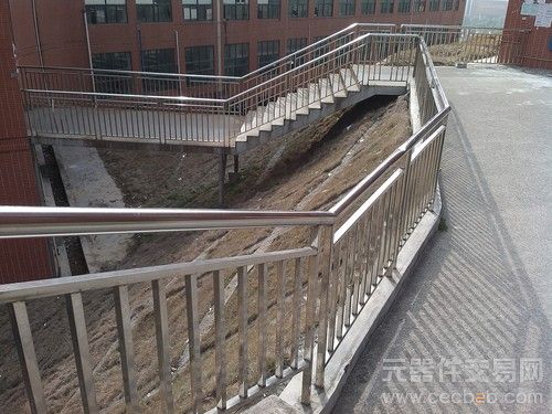 阅读利器 999元读者手机i800性能评测4