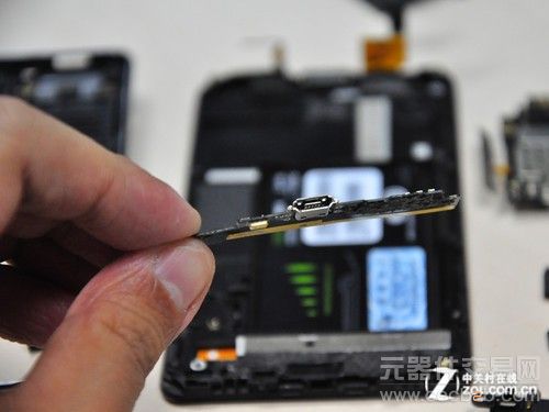 探寻索尼镜头组件 博沃S-F16拆解全纪录4
