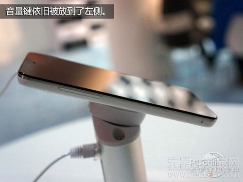 国产精品进化 4.4寸四核魅族MX2现场评测11
