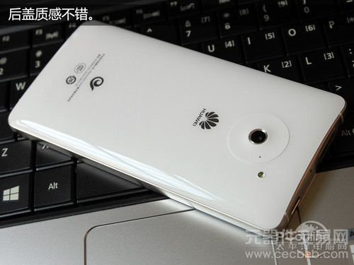5寸1080p屏 C+G双卡海思四核华为D2评测6