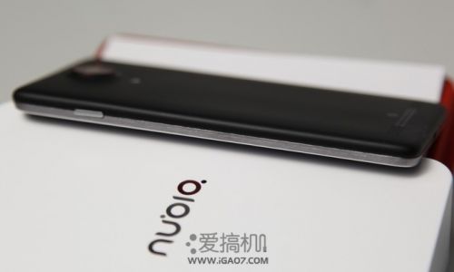 超窄边框的魅力 Nubia Z5评测0