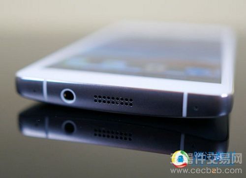 华为D2评测：海思四核性能不佳发热量大9