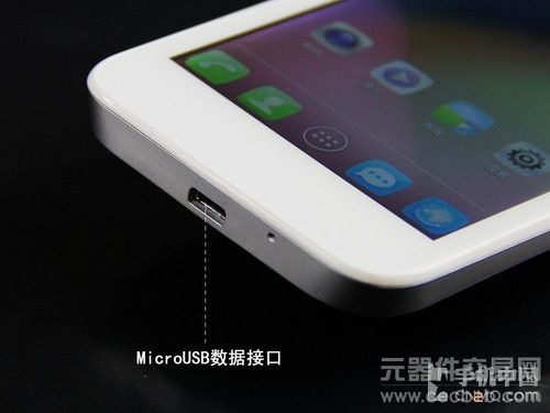 四核大屏双卡智能机 TCL P600详细评测10