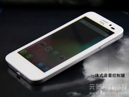 四核大屏双卡智能机 TCL P600详细评测8