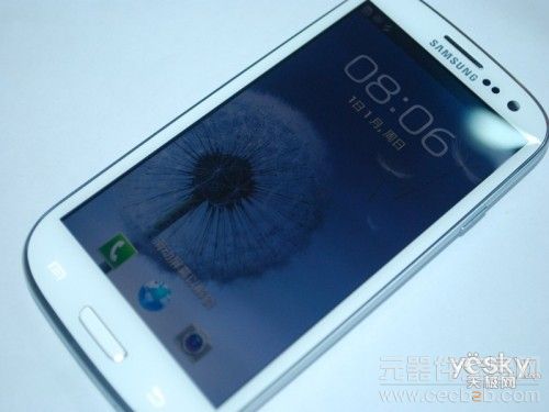 三星7寸屏幕手机_三星i9300手机屏幕_三星曲面手机屏幕英寸