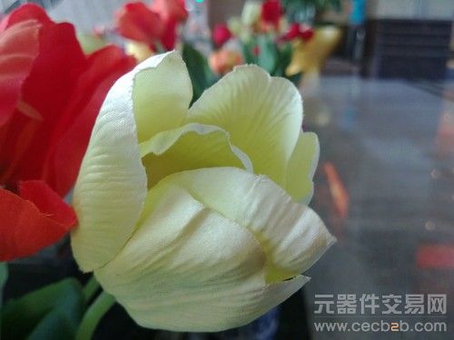 分析:三星ATIV S/诺基亚920/HTC 8X哪不同21 分析:三星ATIV S/诺基亚920/HTC 8X哪不同21