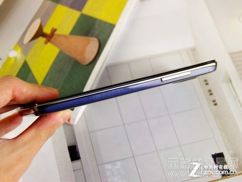 5.7英寸720p巨屏 中兴Grand Memo图赏10