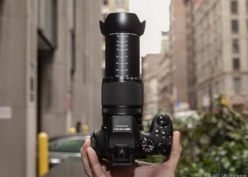 富士长焦相机HS50 EXR评测:功能丰富但体积