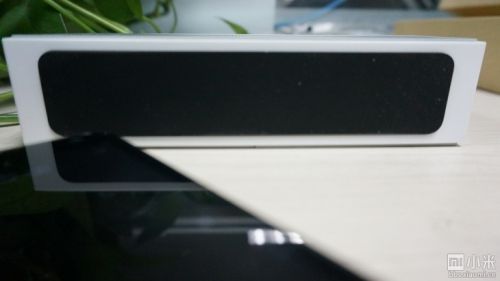 小米方盒子蓝牙音箱开箱 美女管理评测