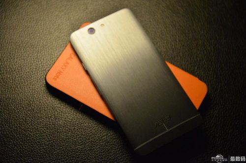 有点不输新一！华硕Padfone infinity简单体验0
