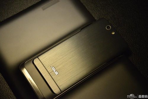 有点不输新一！华硕Padfone infinity简单体验9