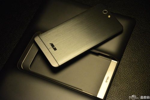 有点不输新一！华硕Padfone infinity简单体验7