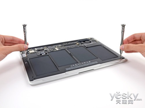 2013款MacBook Air拆解 内部构造变化不大0