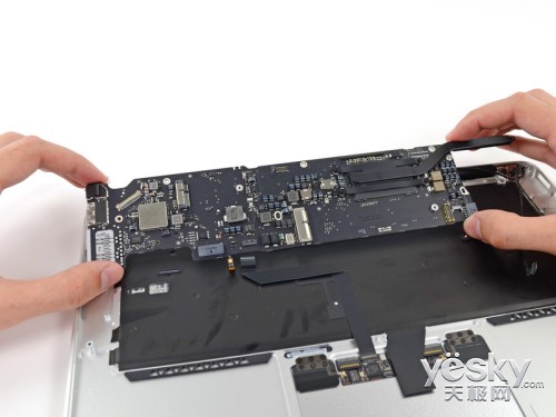 2013款MacBook Air拆解 内部构造变化不大0