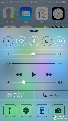 新扁平化/旧拟物化实景PK iOS7对比iOS64