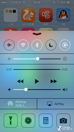 新扁平化/旧拟物化实景PK iOS7对比iOS65