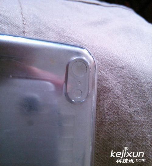 苹果廉价版iPhone真机谍照再曝光_新品谍照_