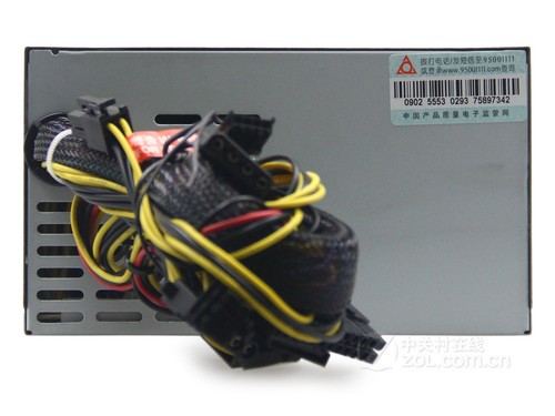 全民80PLUS 大水牛宽V400II代电源评测10