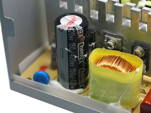全民80PLUS 大水牛宽V400II代电源评测14