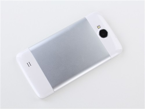 iPhone5式3段设计 纽曼小熊猫手机评测0
