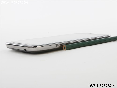 5.7英寸屏/1.5GHz四核ThL W9超越评测11