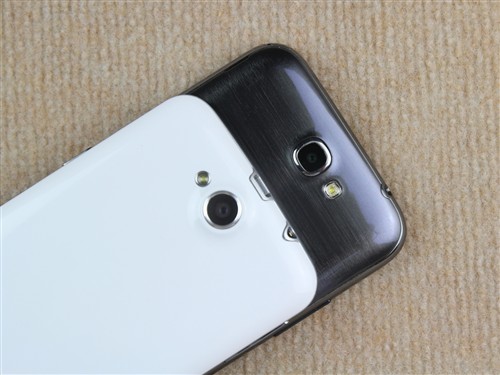 差价近3000元!纽曼K2对比三星Note II5