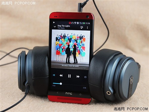  魅夜红HTC One音乐体验3