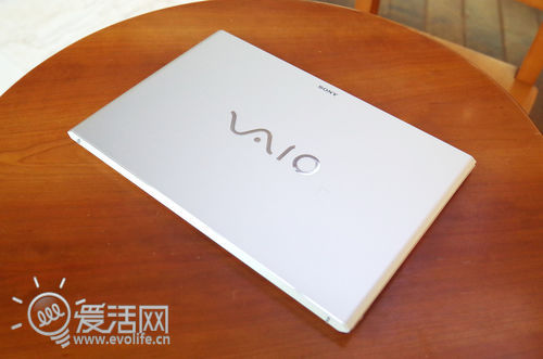 身披碳纤维战衣 SONY VAIO Pro 13轻薄触控新体验1