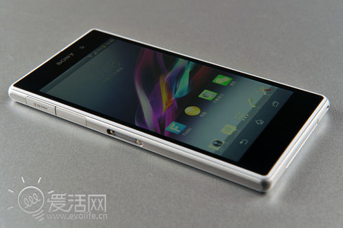 满满的索尼味 审视站在独木桥上的Xperia Z1 L39h2