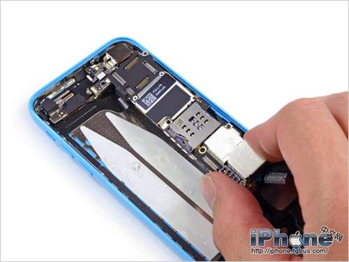 知名拆解网站iFixit对蓝色iPhone5c完全拆解图