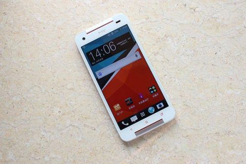 HTC butterfly S评测:像塑料壳版One 0 HTC butterfly S评测:像塑料壳版One 0