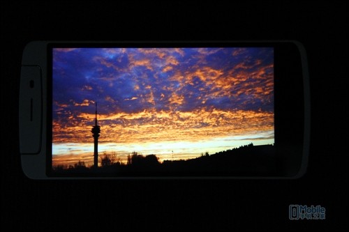 可旋转镜头一转倾心 OPPO N1详细评测（图）5