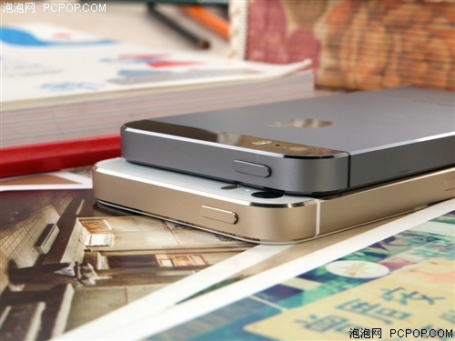 苹果5充电边框麻麻的 客服:这是静电