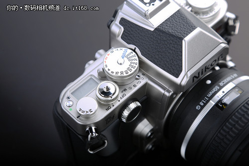 复古全幅数码单反横空出世 尼康Df评测