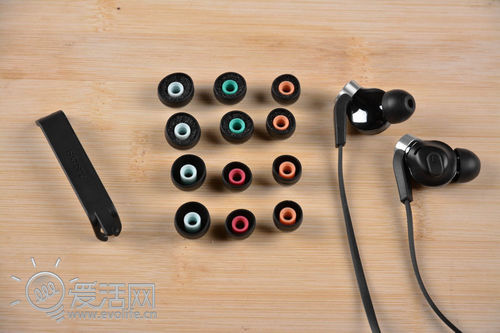 想说爱你不容易 体验索尼HMZ-T3W头戴显示器12