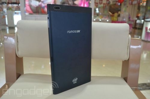 蓝魔Ramos i8抢先动手玩 采用Intel核心（图）2