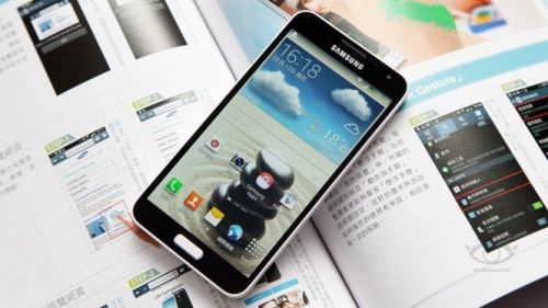 日皮韩骨跨海登台 GALAXY J完整实测0