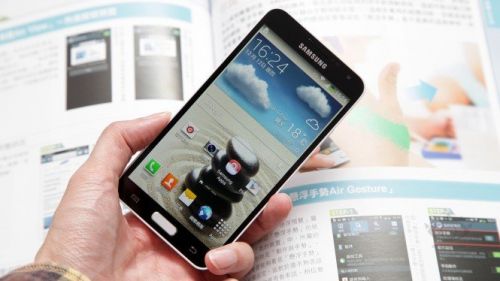 日皮韩骨跨海登台 GALAXY J完整实测5