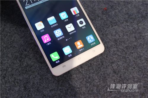 全国首发：vivo Xplay3S上手快评6