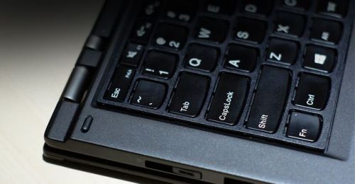 ThinkPad S1 Yoga评测 创新呼吸键盘设计2