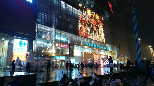 商务范儿十足的HTC One Max评测（图）2